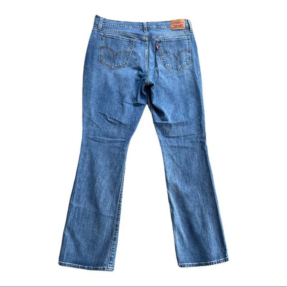 Levi’s 415 Relaxed Bootcut Jeans - Picture 3 of 4